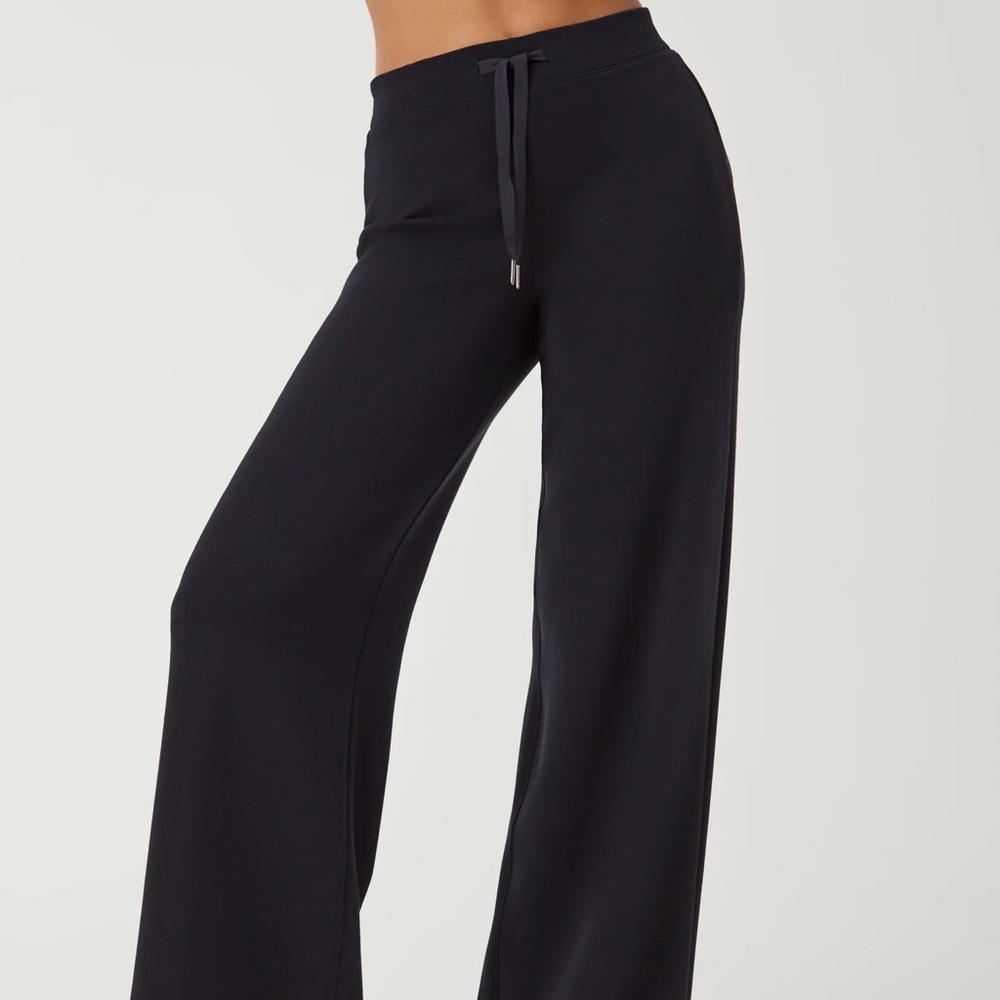 Spanx AirEssentials wide leg pants